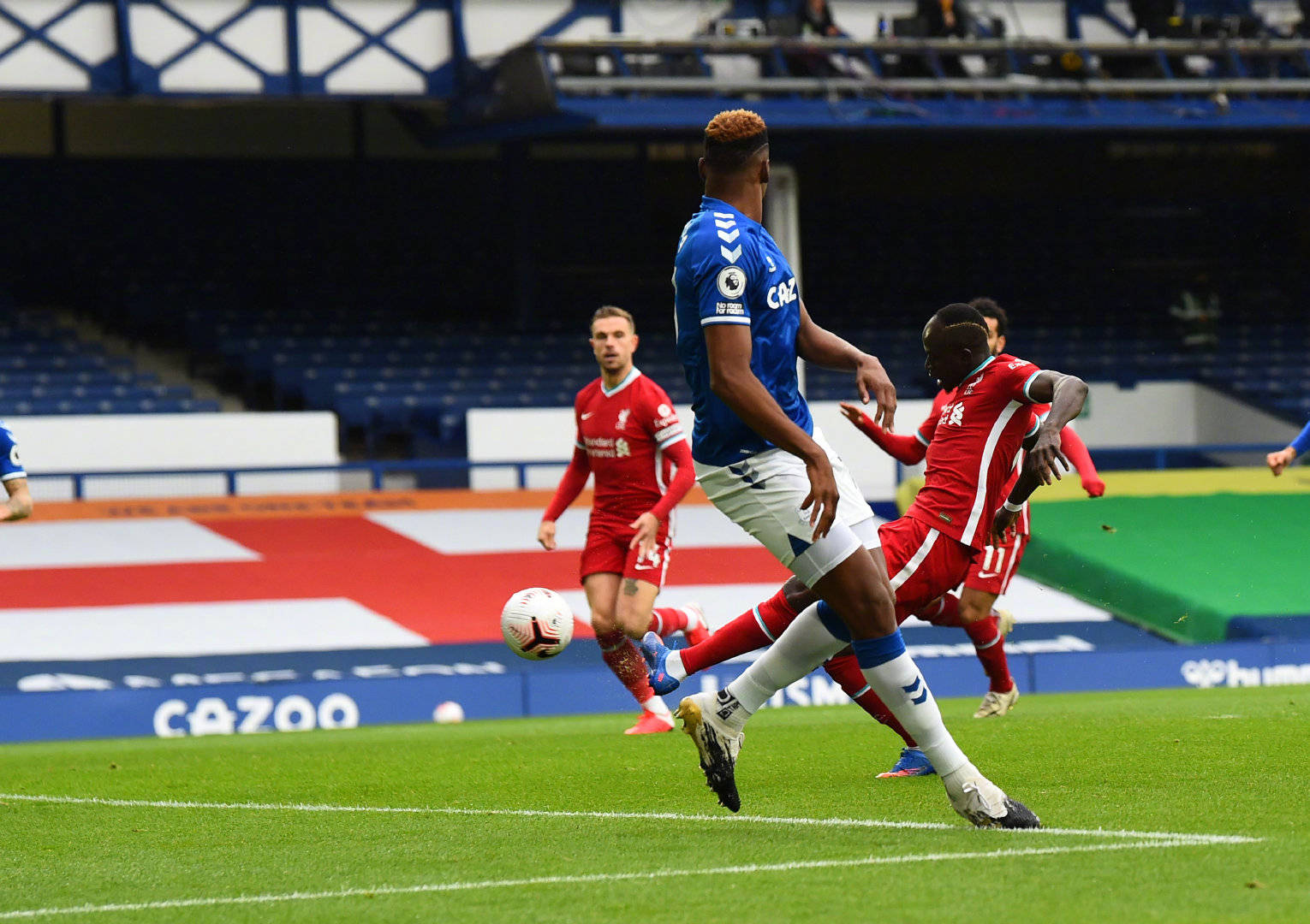 其中一个焦 其中一个焦